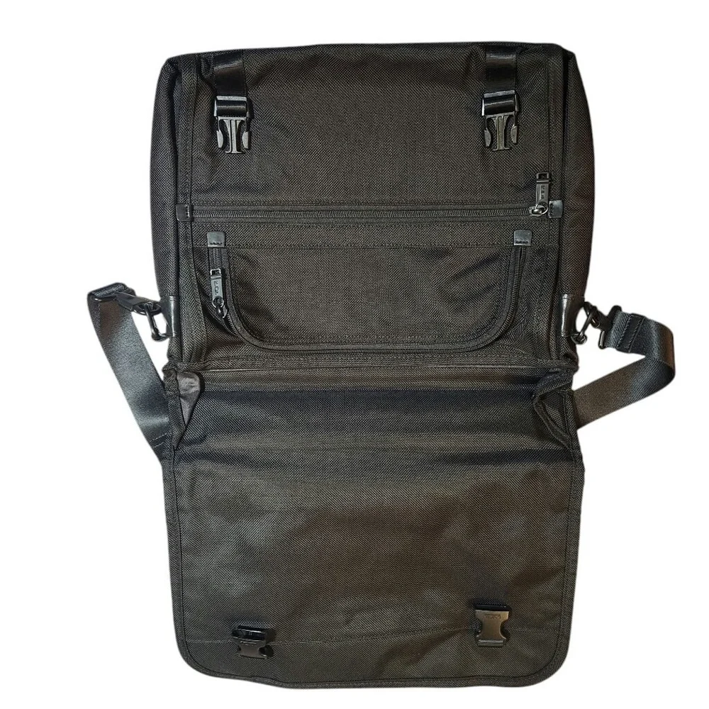 Tumi Black Laptop Briefcase Messenger Bag Men